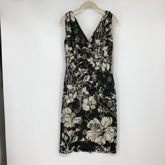 Black Creme floral lace overlay vneck  shift dress - Picture 13 of 14